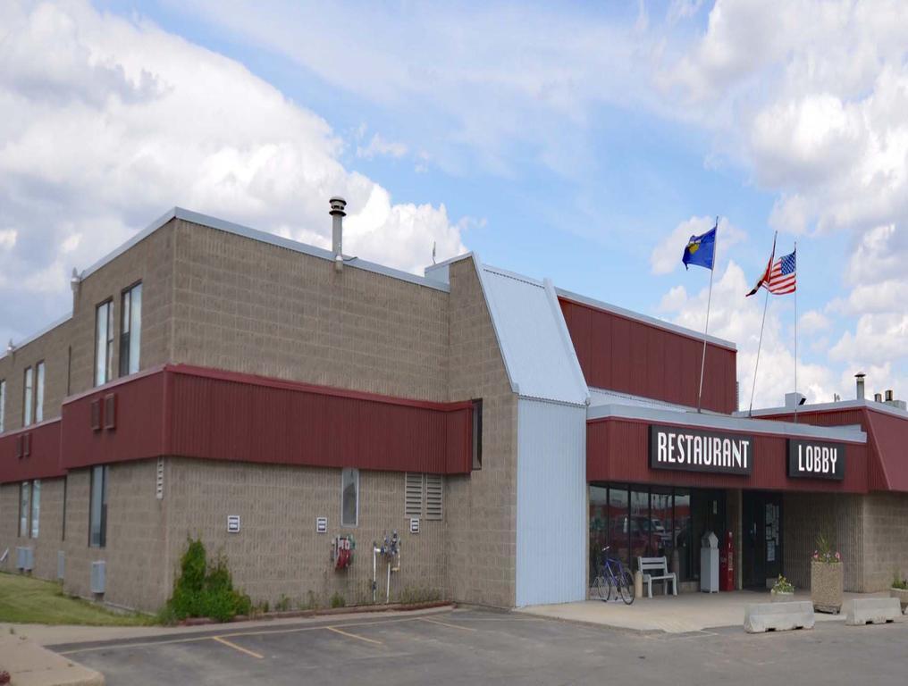 Travelodge Hanna Canada Grey Exterior photo